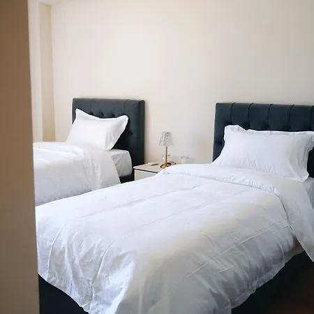 Ufo Center Отель *