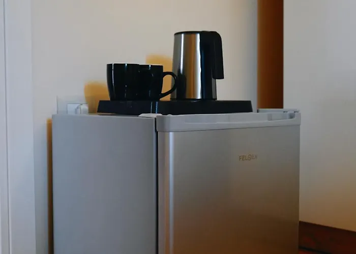 Ufo Center 호텔 티라나