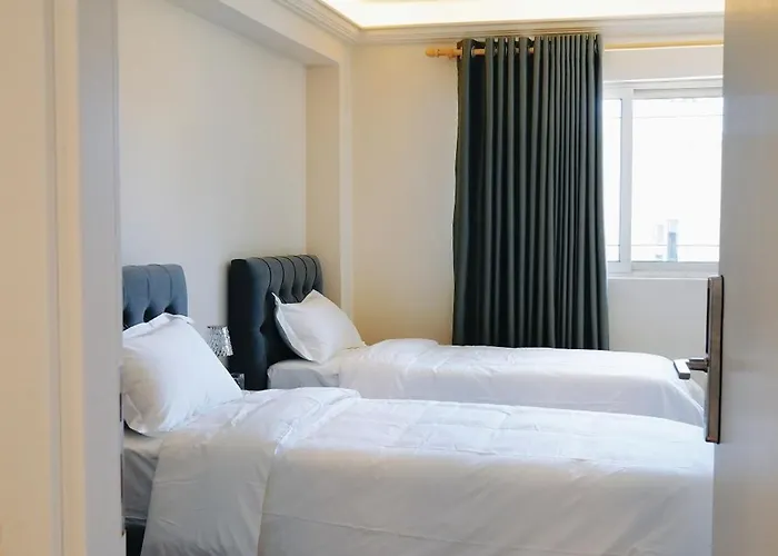 Ufo Center 티라나