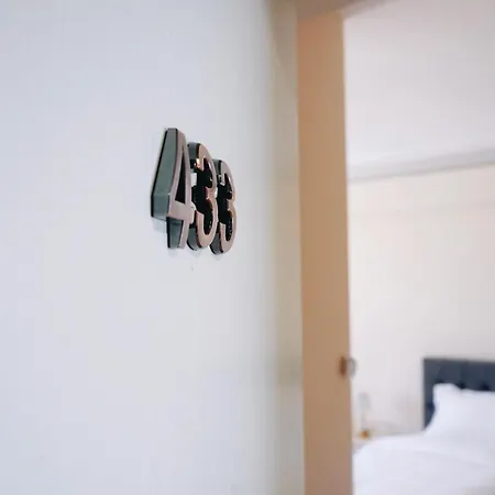 Otel Ufo Center Tiran