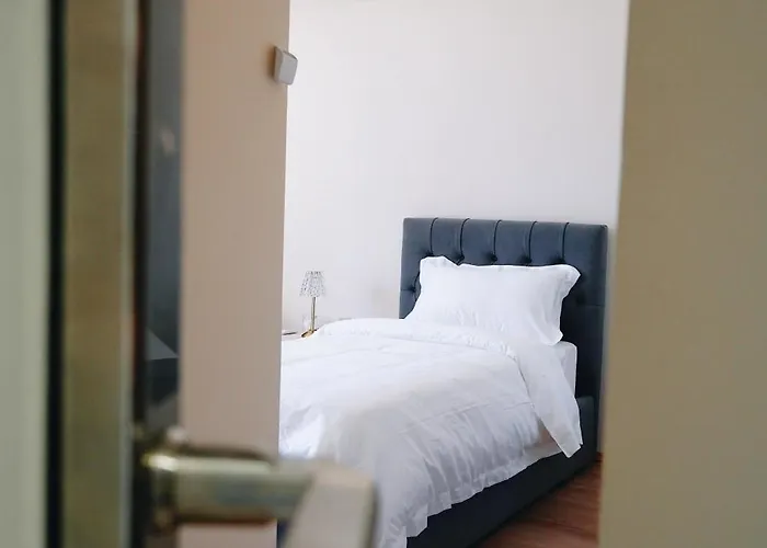 Hotel Ufo Center Tirana